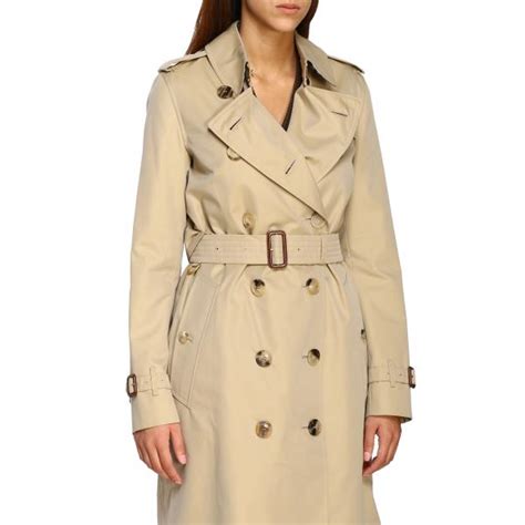 impermeabile burberry costo|Trench Burberry da donna .